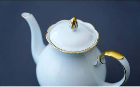 有田焼 ゴールドライン白磁・ポット【香蘭社】食器 白磁 コーヒー 紅茶 ティータイム A70-168