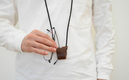 グラスホルダー 【イエロー】 UNISOLE ｜ 革小物 革 学生ブランド 手づくり ユニソレ おしゃれ 革製品 プレゼント ギフト 贈り物 草加レザー 獨協大学 大学生 草加市 埼玉県