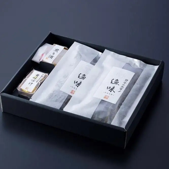 【下鴨茶寮】北海道産真昆布で〆た5種のお刺身「漁味」2人前 | 鯛 サーモン 平目 海老 帆立 の昆布〆を特製黄味づけとお野菜を付け合わせにしてお料理仕立てでお届けします。