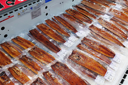 超特大!やわらか 国内産うなぎ蒲焼 220～250g 1尾 肉厚ジューシー 国産ブランド鰻 ふっくら仕上げ 蒲焼きのタレ・山椒付き 湯煎で簡単調理 うな丼 うな重 ギフト 贈答用 冷蔵配送 国産 茨城県 潮来市 (A23-003)