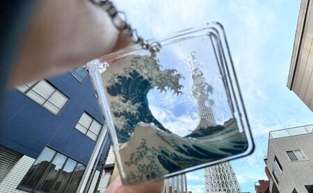 ネックレス 色と文化を重ねて「遊」ぶアクリルレイヤ—ネックレス【遊】 アクセサリー アクリルレイヤーネックレス 葛飾北斎 隅田川花火大会 レイヤー分け 重層的 小道具 墨田区 東京都 NAMIURA（浪裏）