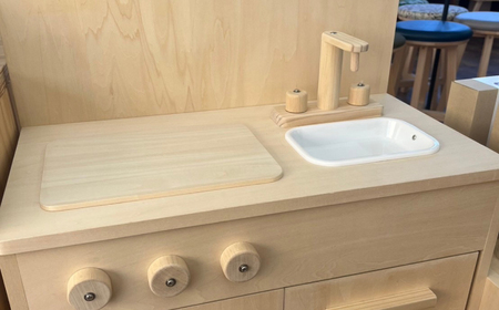 おもちゃ 家具職人が作った 木製ミニキッチン [AIDE005]
