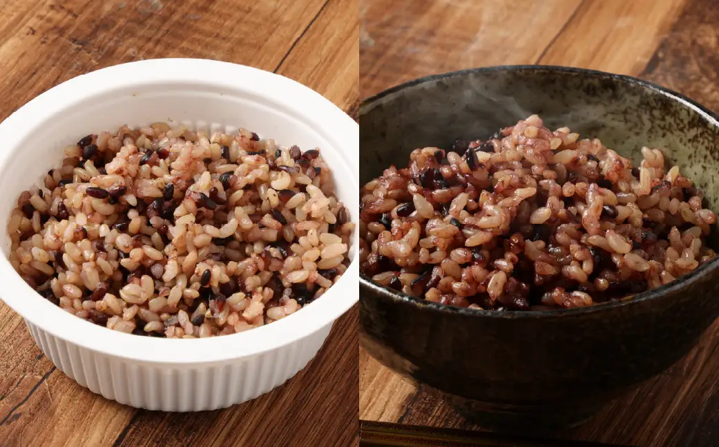 【新米受付・令和8年産米】【3ヶ月定期便】【お手軽玄米】くろまい＆げんまい パックご飯 150g 12個入り×3ヶ月（特別栽培コシヒカリを使用） 1039027N｜玄米 黒米 アントシアニン 健康志向 便利 簡単 毎月届く 新潟県 村上市