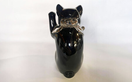 【瀬戸焼】江戸猫 ブラック プラチナ 左手上げ 19cm 化粧箱入り【スズカ】 / 招き猫 インテリア 雑貨 置き物 開運 / 瀬戸市 [BBDJ006]