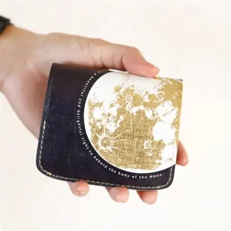 クアトロガッツ ミニ財布 小さいふ。コンチャ 月面着陸 JAPANレザー_装飾品・工芸品 財布 服飾小物 _【1615984】