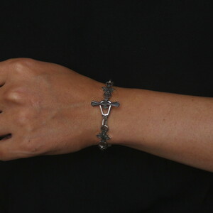 small edge cross bracelet スモール エッジ クロス ブレスレット ｜ 腕輪 シルバー アクセサリー 十字架 モチーフ 925 ブレス ハンドメイド ジュエリー アクセ ファッション 人気 シンプル ギフト プレゼント 年末年始 お中元 お歳暮 内祝い 快気祝い