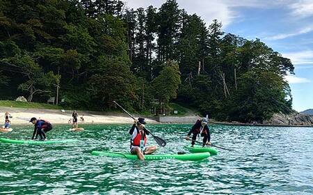 山田の海を楽しむサップ体験3～4名様【うみと私と】 三陸山田 山田町 山田湾 荒神 浦の浜 エメラルドグリーン マリンスポーツ 海 レジャー YD-847