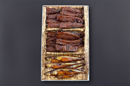 うなぎの大和煮 子持ちわかさぎ 鰻 うなぎ うなぎのたれ付き 大和煮 わかさぎ 老舗 伝統の技 生姜風味 飯田屋 贅沢 ご飯のお供 土用の丑の日 土用 丑の日 魚 魚介 ギフト 贈答用 茨城県 石岡市 (E08-006)