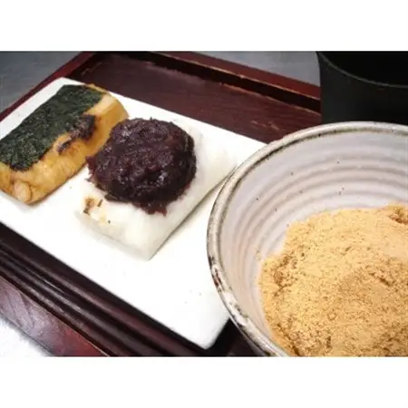 当日突き立て発送!大こくや自慢の杵つきのし餅(2kg)＆つぶあんと黄な粉セット【配送不可地域：離島・北海道・沖縄県・中国・四国・九州】【1587104】