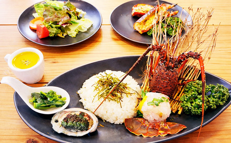 【千葉県鴨川市】伊勢海老料理＆自家製スイーツ『EBIYA.CAFE』お食事券３千円相当　[0010-0356]