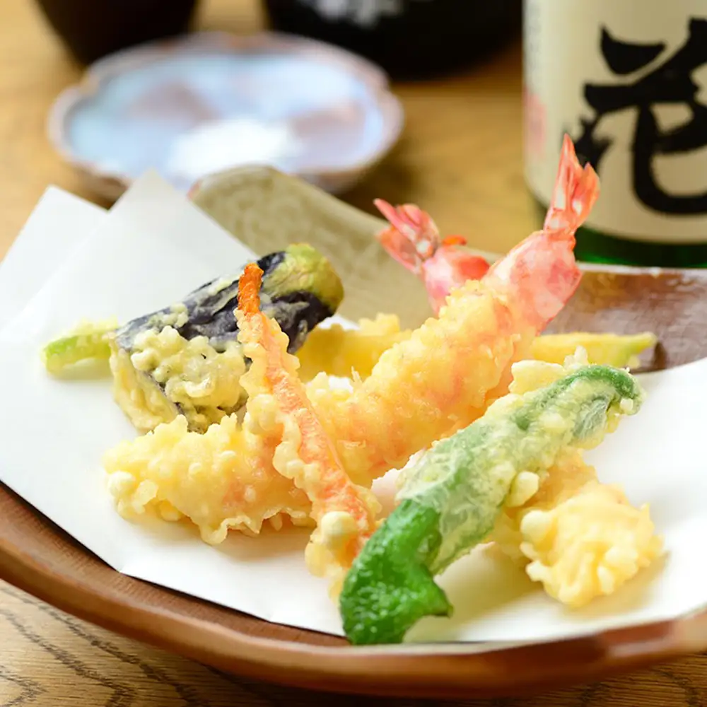 日経新聞お取り寄せランキング全国1位の店　そばの栽培から茹で方まで徹頭徹尾のこだわり　石挽き十割(いしびきじゅうわり)そば　老梅庵（ろうばいあん）食事券￥5,000 【そば 蕎麦 十割そば 石臼 手打ち 食事券 チケット ランチ ディナー 和食 居酒屋 会食 天ぷら 刺身 料理 焼酎 魚 肉 旅行 観光 おすすめ 人気 家族 ファミリー 夕食 昼食 三重県 四日市市 ふるさと納税】