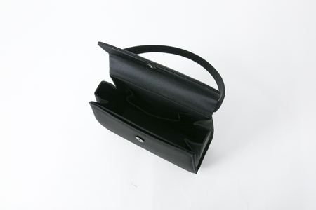 【米沢織】パイピング仕立てが上品で美しく、使い勝手の良いフォーマルバッグ 黒 バッグ 日本製 冠婚葬祭 式典 入学式 卒業式 入園式 卒園式 ハンドバッグ 弔事 ブラックフォーマル 山形県 米沢市