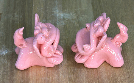 【手びねり】透土練り込み　パステルシーサーペア(施釉本焼) 日用品 インテリア 小物 置物 1対 透土 陶器 焼物 やちむん 工芸品 伝統工芸 選べる 6色 シーサー ギフト 贈り物 贈答品 ふるさと 沖縄県 大宜味村