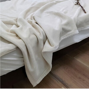 毛布 シングル 140×200cm アイボリー 贅沢 ふわふわ オーガニックコットン 綿毛布 ブランケット 肌掛け 肌掛け布団 肌布団 掛け布団 布団 高級 綿100% 日本製 寝具 大阪 大阪府 岸和田市