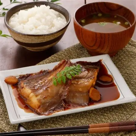 一夜干しかれい「ヒレグロ 4尾」と「かれいの煮つけ」を得意料理にするセット MM0268【配送不可地域：離島】【1642117】