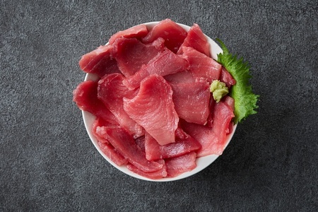 a14-110　天然 南まぐろ 切落し 1kg