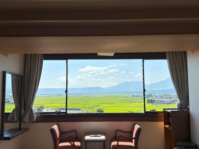 家族でのんびり♪阿蘇五岳を一望できる部屋【平日限定】１泊２食付4名様