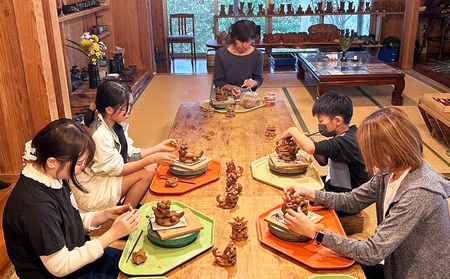 【やちむん土炎房】シーサー作り体験 1名様ご利用券