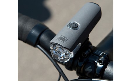 【キャットアイ】ハイパワー 充電式 ライト SYNC CORE 雑貨 日用品 