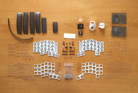 【白】トラックボール付き40%左右分割キーボードキット Keyball44 自作 キット トラックボール 左右分割キーボード リバーシブル 設計 基盤 キーボード カスタム PC パソコン 配列 キー [Q2968]