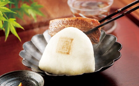 長崎角煮まんじゅう10個(箱)・大とろ角煮まんじゅう10個(箱)《壱岐市》【岩崎本舗】冷凍 豚 豚角煮 角煮饅頭 簡単調理 お取り寄せ[JHA001]