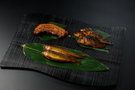 古河名物 甘露煮物語（鮒甘露煮、子持ち鮎甘露煮、豚肉の甘露煮詰合せ） | 鮒の甘露煮 鮒 フナ ふな 鮎の甘露煮 鮎 アユ あゆ 豚の甘露煮 ぶた ブタ 贈答 ギフト 茨城県 古河市 百年フード _BC10