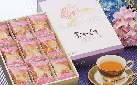長崎 欧風銘菓 おたくさ 24枚入×2箱 / 菓子 パイ お土産 贈答 おくりもの あじさい 欧風 銘菓 名物 ながさき / 諫早市 / 菓舗唐草[AHCM008]