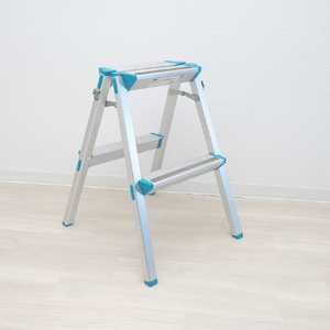 私は滑りません　66cm　14本入り　ブラウン ／ すべりどめ 屋内 屋外 階段 段差 浴室 安全 安心 好きなサイズでカット 千葉県