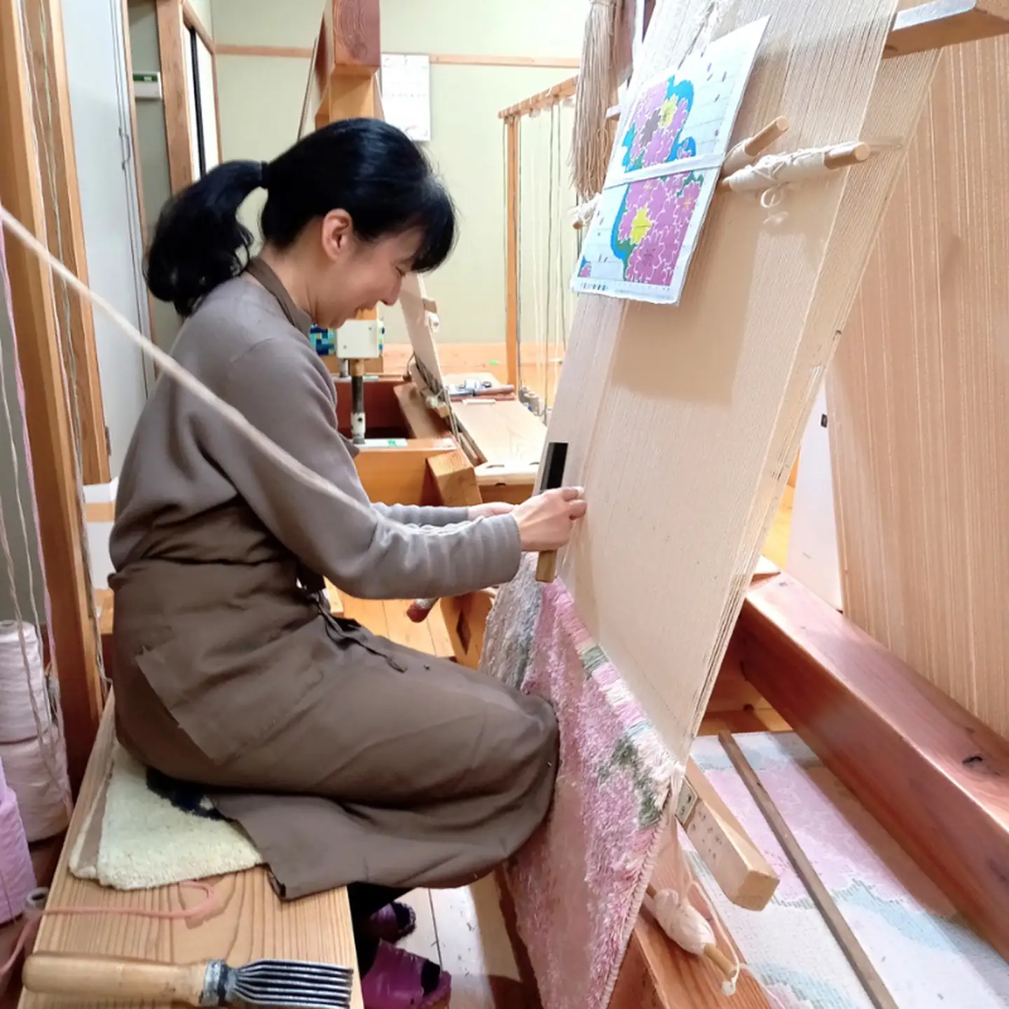 第57回西部伝統工芸展入選作品柄　桜「Sakura」 鍋島緞通 ：D326-001