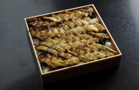 【うなぎ】老舗料亭のしろまぶし（希少な白焼のひつまぶし）三人折｜うなぎ