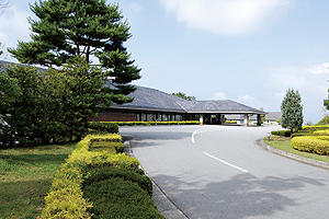 「シャトレーゼヴィンテージゴルフ倶楽部」1名様平日セルフプレー券  ゴルフ場 体験 ゴルフ 八ヶ岳 山梨県 北杜市 [h029]