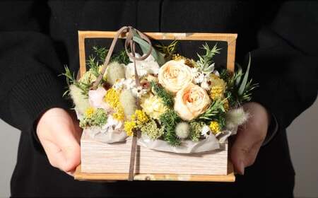 【 HANAGRA 】プリザーブドフラワー アレンジメント 「BOOK ・Apricot」 生花 水不要 綺麗 お花 花 バラ 小花 インテリア