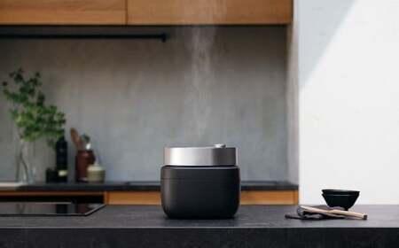 バルミューダ BALMUDA The Gohanブラック K08A-BK／JP ｜ BALMUDA バルミューダ ザ・ゴハン 3合炊き 3合 電気炊飯器 炊飯器 家電 おしゃれ リビング キッチン シンプル