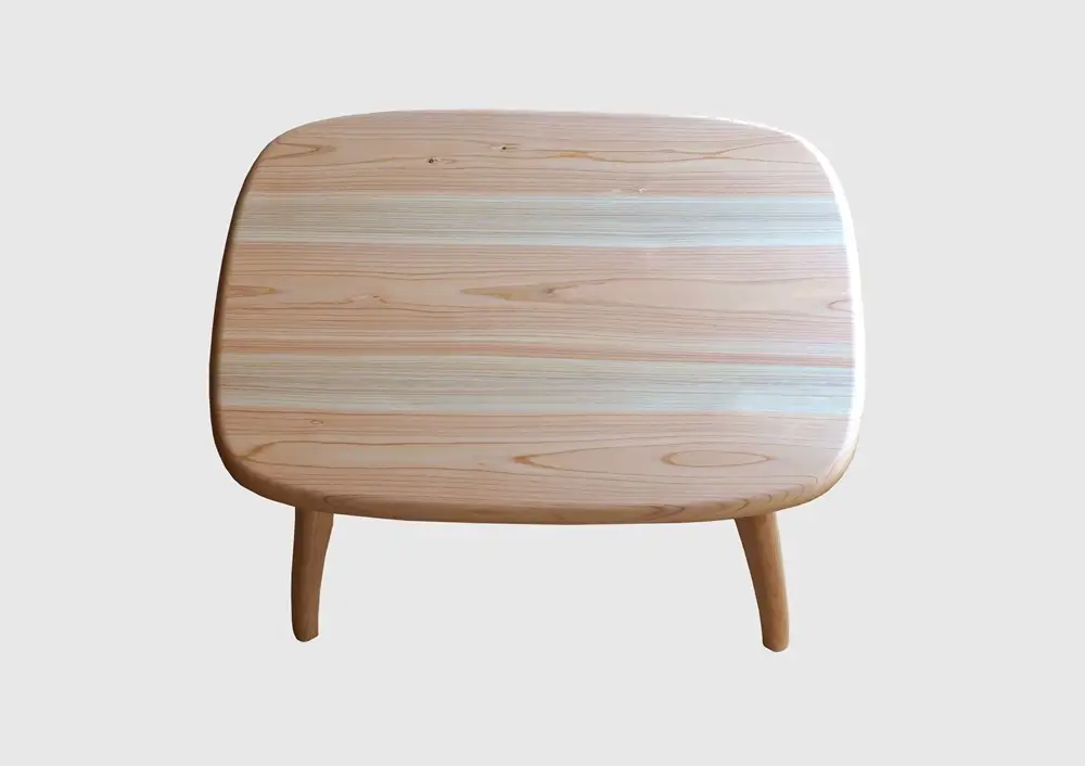 【kids table】　共に年を重ねていく家具　丸みを帯びたキッズテーブル