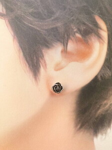 Flower pierce