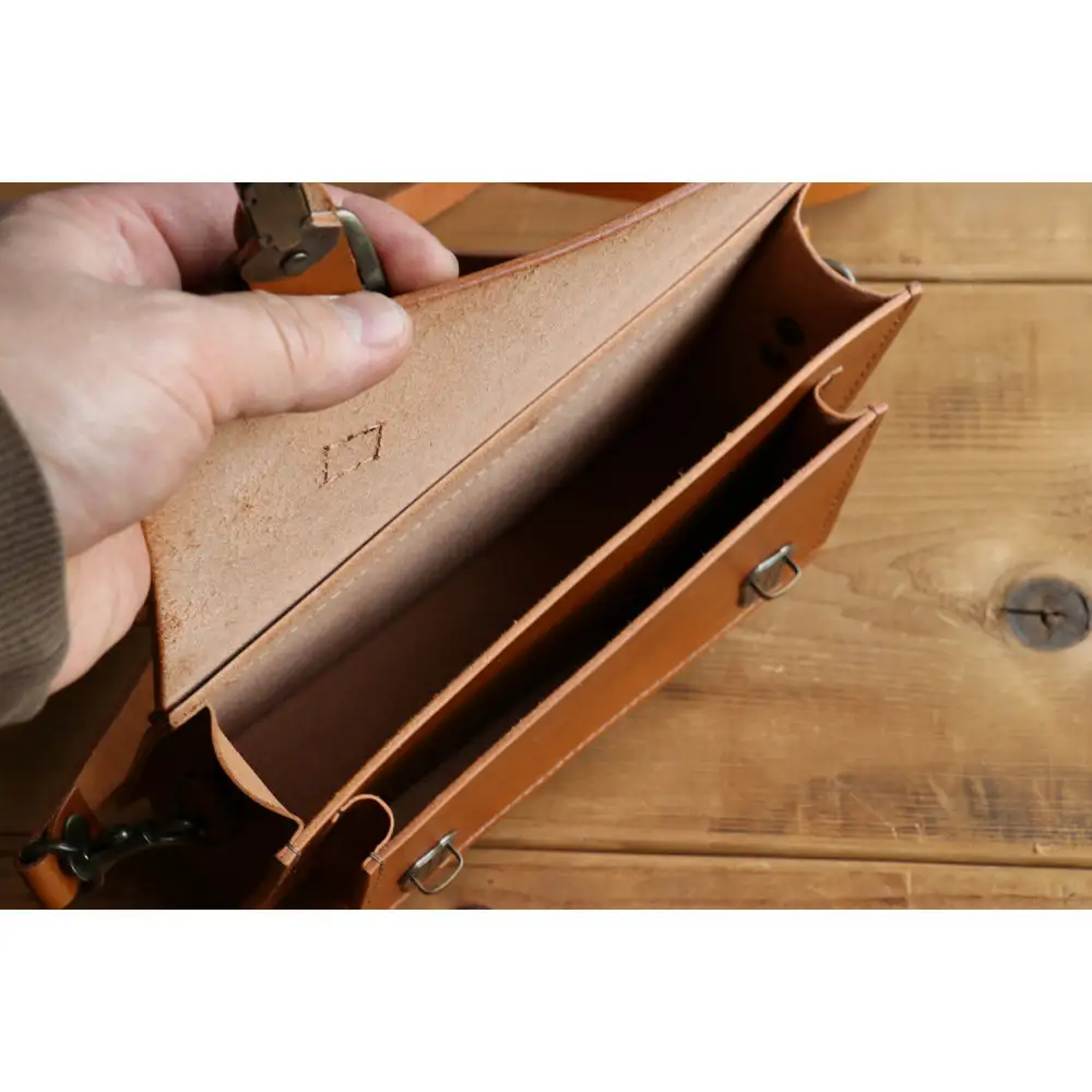 【ブラウン】ＳＢ-01ショルダーバッグ