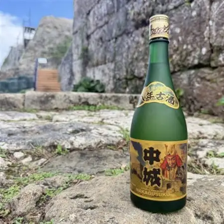 【琉球泡盛】護佐丸伝説 5年古酒35度＆中城 3年古酒30度＆中城 8年古酒30度【1687015】