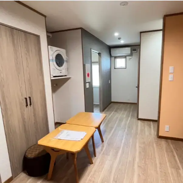 宿泊券　【ＲＯＯＭ１】カフェ併設 民泊（1泊1名素泊まり）《cafe＆stay Re:》利用券 青森県五所川原市