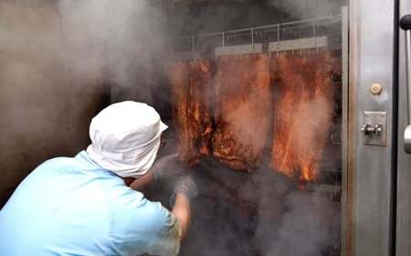 ビールによく合うセット （城川七味ベーコンミニ ・ パストラミスライス ・ 城川ガーリックベーコンミニ ・ ペッパーウインナー ・ やわらかいサラミ） ベーコン パストラミ ベーコン ウインナー サラミ セット 豚肉 豚 ポーク 牛肉 牛 お肉 肉 グルメ おつまみ 愛媛県 冷蔵 （909）