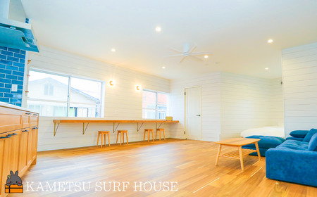 一棟貸しの宿 KAMETSU SURF HOUSE (1泊2名様) ( ホテル 宿泊 宿 一棟貸し 旅行 鹿児島 奄美 徳之島 亀津 無料駐車場有 世界自然遺産 )
