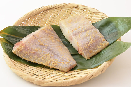 高山のぬか漬け ナメタカレイぬか漬け 8切（2切入×4袋） 魚 糠漬け 発酵食品 おかず 惣菜 冷凍