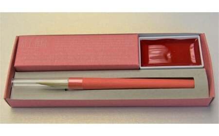 熊野絵筆 IRODORI 紅鶴【筆 絵筆 熊野筆 伝統工芸 職人技 手作り 高級筆 日本製 画材 絵画 作品制作 贈り物 ギフト プレゼント 贈答用】 14-17