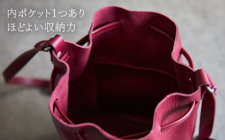 巾着ショルダーバッグ ワイン / レザー ショルダー ショルダーバッグ BAG bag バック バッグ 革 ギフト 巾着 きんちゃく / 諫早市 / 伊東製靴店 [AHCN007]