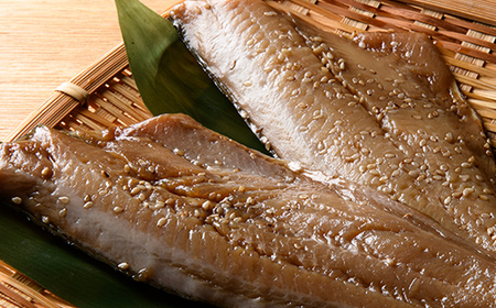 【大好評】ホッケ 醤油 干し 手作業 加工 (2枚入り 1パック)×3袋セット ほっけ ホッケ 冷凍 ご飯のお供 おつまみ 魚介 三陸 岩手県 三陸 三陸山田 山田町 冷凍 佐々木商店  YD-978