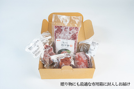 【トモヨシ】純国産 馬刺し 4種 上赤身 霜降り 馬ユッケ 馬レバー 各100g 計400g 希少部位 定番 熊本名物 国内肥育 熊本と畜 贈り物 贈答 ギフト 急速冷凍 小分け 真空パック 鮮度を保持 専用箱 熊本 阿蘇 小国町 チルド 冷凍配送