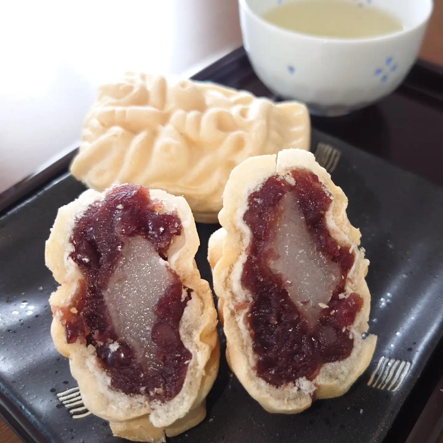 虫送り最中 餅入り【10個】和菓子 五所川原銘菓（求肥・粒あん）不二屋製菓 むしおくりもなか