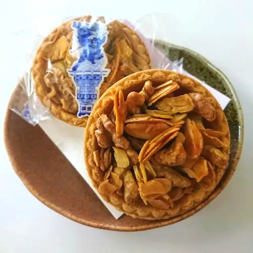 タルトノア　【8個】 ナッツ（くるみ・アーモンド）甘さ控えめ焼き菓子 不二屋製菓