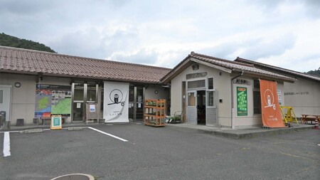 里屋の豆腐セット(豆腐、厚揚げ、豆乳プリンなど9種）