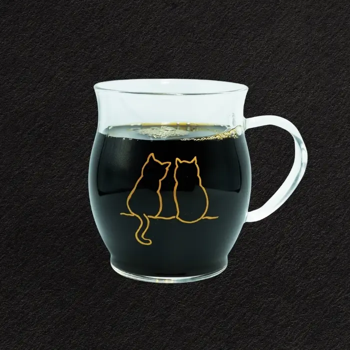 蒔絵で描いた 寄り添う猫 ガラス マグカップ  330ml （耐熱ガラス）　(Ba-037) 