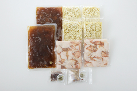 B290.【もつ鍋一藤】国産黒毛和牛肉のもつ鍋醤油味（４～６人前）【もつ鍋・醤油味】
